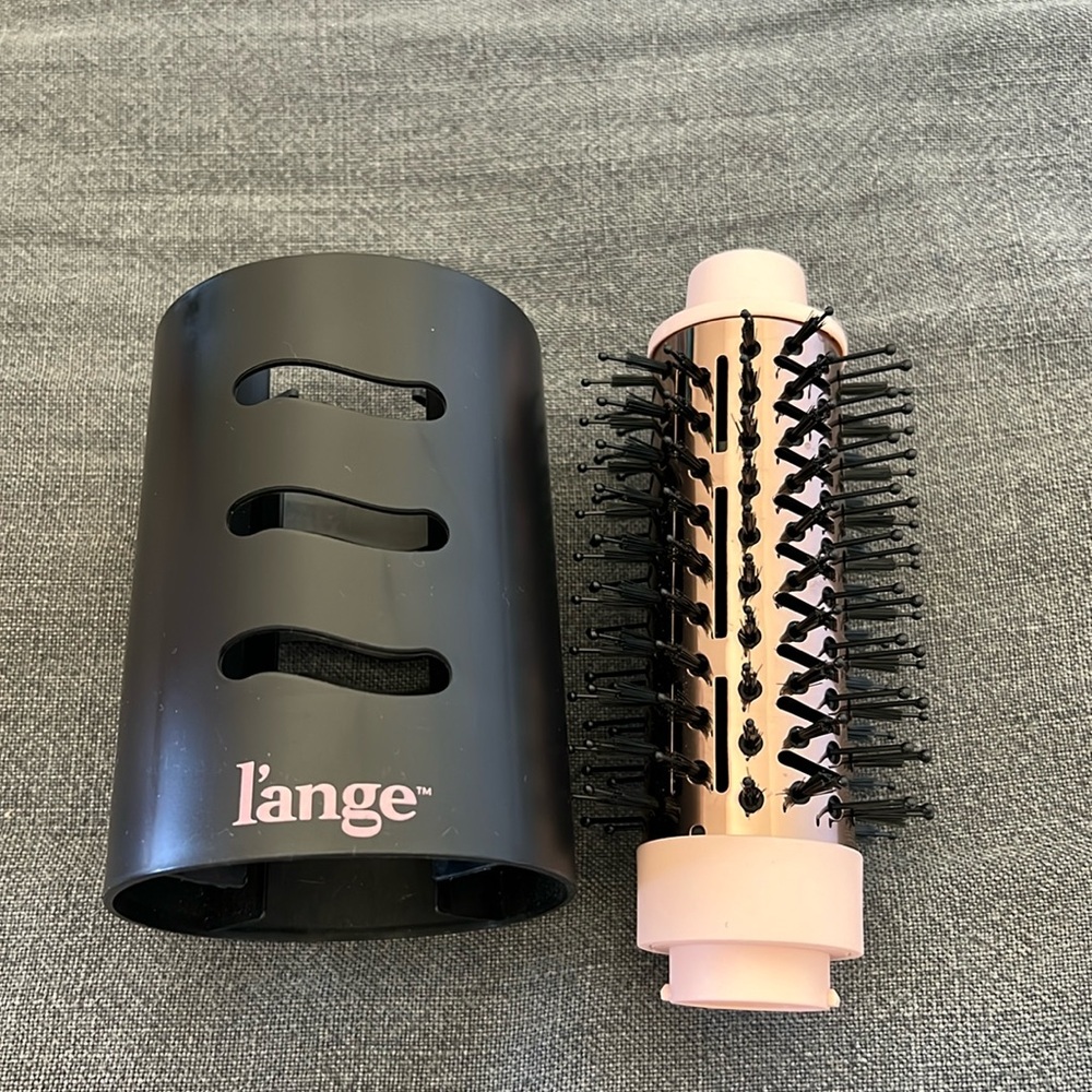 L’Ange High Volume 43mm brush attachment